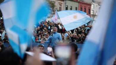 Photo of Máximo ya se muestra como candidato y hacen campaña con audios de Cristina​Máximo ya se muestra como candidato y hacen campaña con audios de Cristina 