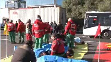 Photo of Chocaron un colectivo y un camión en General Paz: atendieron a los heridos y hay caos de tránsito