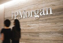 Photo of JP Morgan recomendó vender bonos argentinos ante un escenario marcado por “ruido electoral” y menor ingreso de divisas