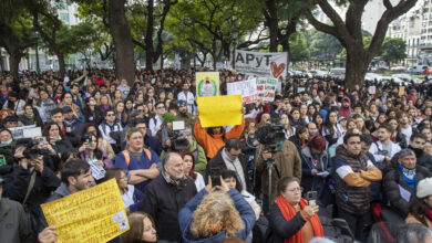 Photo of Velas en defensa del hospital Garrahan y contra el ajuste libertario