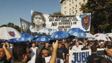 Photo of Por qué la Justicia suspendió el decreto de Milei que limita el derecho a huelga