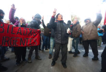 Photo of Las protestas que crecen por abajo contra el ajuste de Milei se unificarán frente al Congreso