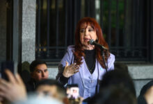 Photo of «Un cepo al voto popular»: más de 500 intendentes rechazaron la proscripción de Cristina Kirchner