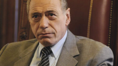 Photo of Zaffaroni sobre la condena a CFK: “Es víctima de un régimen de no derecho”