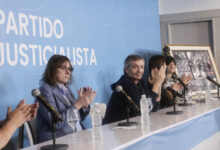 Photo of Máximo Kirchner: «Tenemos que ser inteligentes para no caer en provocaciones y reconstruir una mayoría»