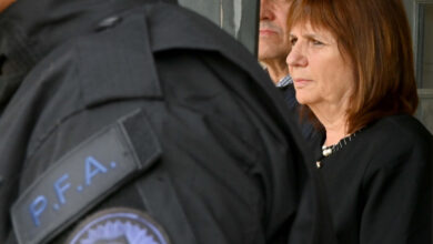 Photo of Bullrich desatada: autorizó a la Policía Federal a realizar ciberpatrullaje y requisas sin orden judicial