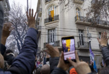 Photo of «¿Puedo salir o no al balcón de mi casa?»: el planteo de Cristina Kirchner al Tribunal