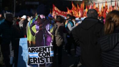 Photo of La izquierda movilizó a Plaza de Mayo y Congreso para denunciar «el ataque a las libertades democráticas»