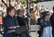 Photo of Milei y Villarruel, no se juntan ni por el día de la Bandera