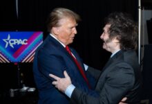 Photo of Alineados con Trump y con gritos de guerra