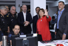 Photo of Bullrich reforma la Policía Federal, pero mantiene en secreto el cuerpo de espías