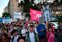Photo of Marcha de antorchas y paro de 48 horas contra el ajuste a las universidades