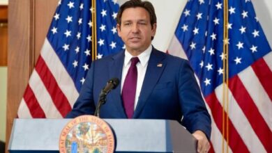 Photo of Cuáles son las 10 nuevas leyes que Ron DeSantis firmó en Florida y que impactan en la salud de millones