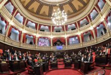Photo of El peronismo bonaerense intenta cerrar un paquete legislativo que incluya las reelecciones indefinidas