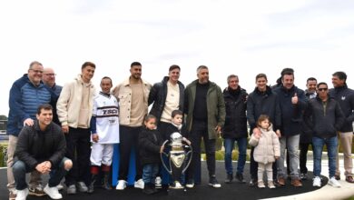 Photo of Platense llevó la copa de campeón al hipódromo de Palermo, en otra tarde de emociones