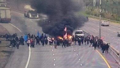 Photo of Corte total en la Autopista Buenos Aires-La Plata por una manifestación en apoyo a Cristina Kirchner