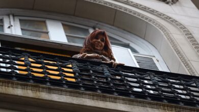 Photo of El informe socioambiental de Cristina Kirchner: sin ingresos, en juicio con la Anses, con Máximo como fiador y OSDE 510