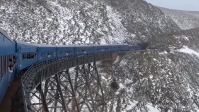 Photo of Video: una nevada sorprendió a más de 300 pasajeros a bordo del Tren a las Nubes en Salta