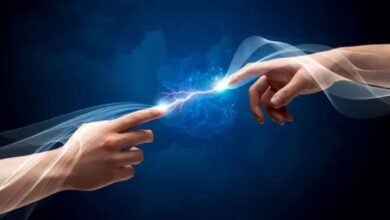 Photo of Qué significa sentir una descarga eléctrica al tocar a alguien, según la ciencia