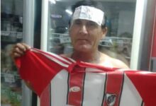 Photo of Córdoba: le depositaron $500.000 por error a un cuidacoches, los devolvió y no aceptó la recompensa