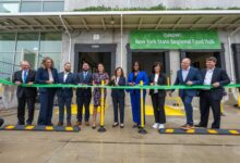 Photo of Kathy Hochul anunció nuevos empleos en Nueva York y la inauguración de un centro de alimentos en el Bronx