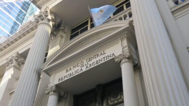 Photo of El BCRA eliminó otro control sobre las operaciones en dólares: a quiénes afecta y cuándo entra en vigencia