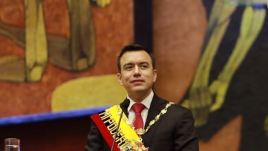 Photo of Bonos de Ecuador vuelan tras promesa de retorno a los mercados: ¿anticipo de lo que podría pasar con Argentina?