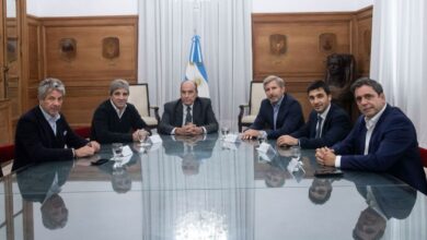 Photo of «Dólares en el colchón»: Chubut y Entre Ríos adhirieron al acuerdo con Nación por el Régimen Simplificado de Ganancias