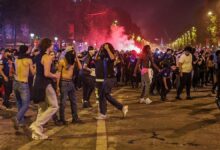 Photo of En París, hubo dos muertos y 550 detenidos en los festejos por PSG campeón de la Champions League
