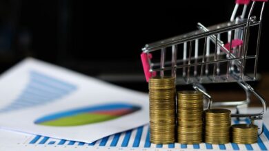 Photo of Consumo bimonetario: crece en dólares para la clase alta y se ajusta aún más en pesos para la sectores medios y bajos
