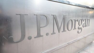 Photo of Dólar: qué dice el informe de J.P. Morgan que recomienda salir del «carry trade» y preocupa a Javier Milei