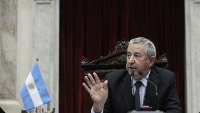 Photo of Julio Cobos: «El mercado solo no va a redistribuir, no va a asignar presupuesto a los hospitales»