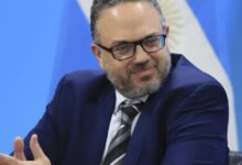 Photo of Matías Kulfas presentó su nuevo libro: «La Argentina viene muy rezagada en discutir cuál es el proyecto nacional»