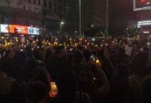 Photo of «Noche de Velas»: trabajadores del Hospital Garrahan marcharon al Obelisco a la espera de una propuesta salarial