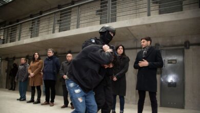 Photo of Rosario: concretaron masivo traslado de presos desde comisarías a una unidad penal