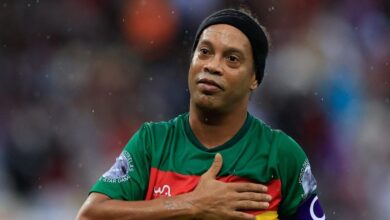 Photo of De ser un admirado por millones a contar con solo seis dólares en su cuenta: qué pasó con Ronaldinho