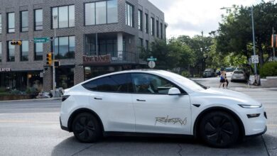 Photo of Las acciones de Tesla trepan un 9,7% tras el lanzamiento del primer servicio Robotaxi en EEUU