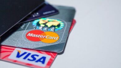 Photo of Visa y Mastercard se hunden más del 4% luego de que Amazon y Walmart dijeran que evaluan emitir stablecoins