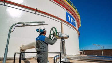 Photo of YPF avanza con la cesión de 12 nuevas áreas convencionales en Chubut, Mendoza y Neuquén