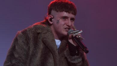 Photo of Dillom se peleó con un hombre durante un recital de AC/DC: el video del momento