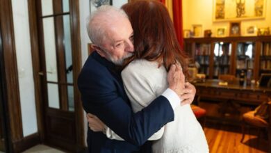Photo of Cristina recibió a Lula y dijo que «Argentina vive un terrorismo de Estado de baja intensidad»​Cristina recibió a Lula y dijo que «Argentina vive un terrorismo de Estado de baja intensidad» 