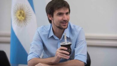 Photo of Los Menem ahora apuntar a Manu Vidal para terminar de hundir a Santiago Caputo​Los Menem ahora apuntar a Manu Vidal para terminar de hundir a Santiago Caputo 