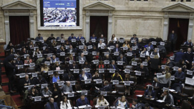 Photo of La oposición aprovecha la debilidad de Milei en el Congreso y arremete con los proyectos contra la motosierra