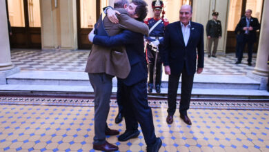Photo of Con un «agasajo», Milei y Sturzenegger festejaron la destrucción del Estado