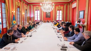 Photo of Tras acordar con Fuerza Patria, Kicillof reunió a sus intendentes para empezar a armar las listas