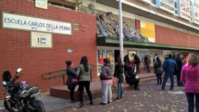 Photo of La Boca: la madre de un alumno atacó al director de su escuela y le clavó una birome