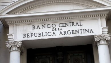 Photo of Tasas alteradas: el mercado hace sus apuestas ante vencimientos de deuda por $41 billones en menos de dos meses