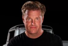 Photo of De cuánto es la fortuna de Chip Foose, el diseñador de autos y estrella de «Overhaulin»