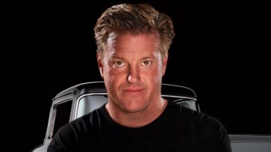 Photo of De cuánto es la fortuna de Chip Foose, el diseñador de autos y estrella de «Overhaulin»