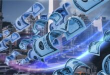 Photo of El dólar blue aceleró escalada a contramano del oficial, MEP y CCL, y se consolidó arriba de $1.300